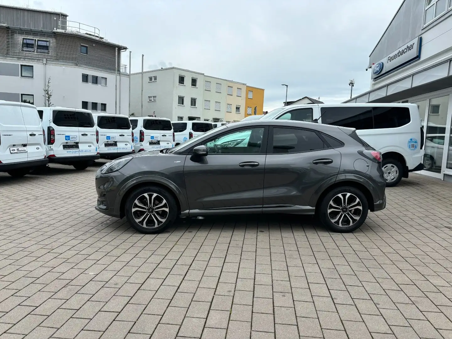 Ford Puma ST-Line Grau - 2