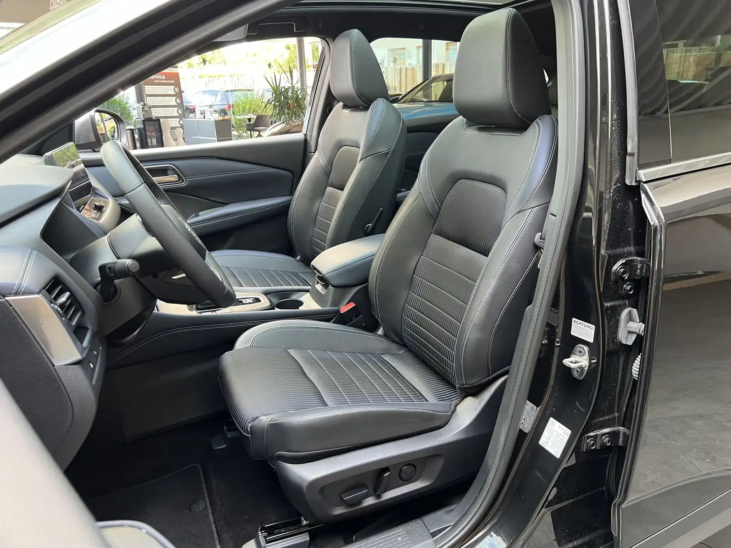 Nissan Qashqai Tekna e-Power Design Pano Leder Head-Up Gris - 2