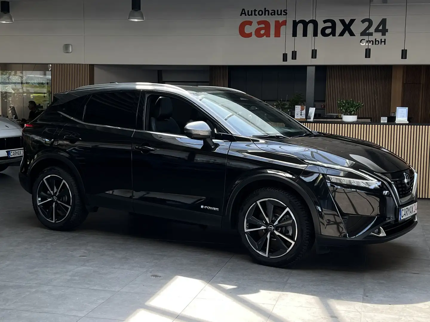 Nissan Qashqai Tekna e-Power Design Pano Leder Head-Up Gris - 1