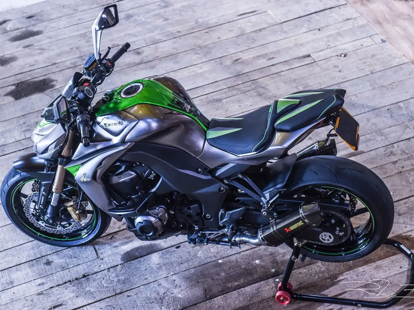 Kawasaki Z 1000 Gri - 1