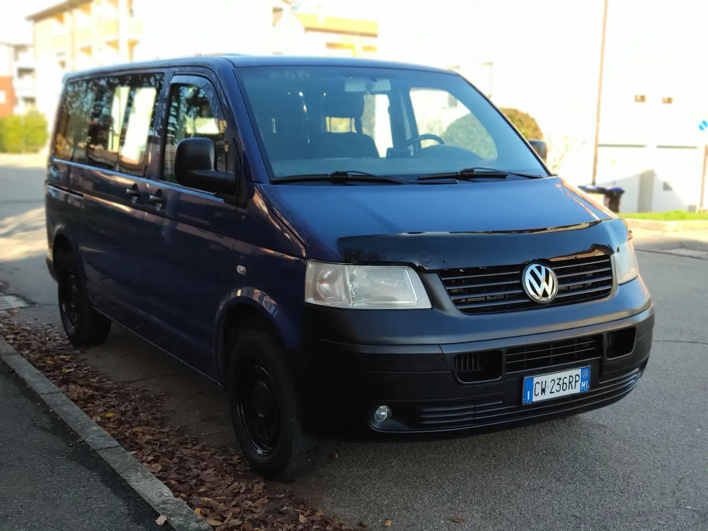 Volkswagen T5 Transporter 1.9 TDI KOMBI Blu/Azzurro - 2