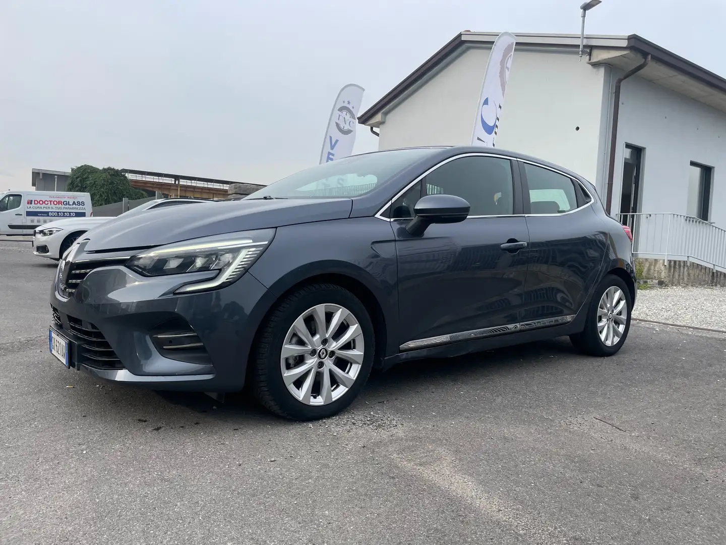 Renault Clio Clio 1.6 E-Tech hybrid Intens 140cv auto my21 Grijs - 1