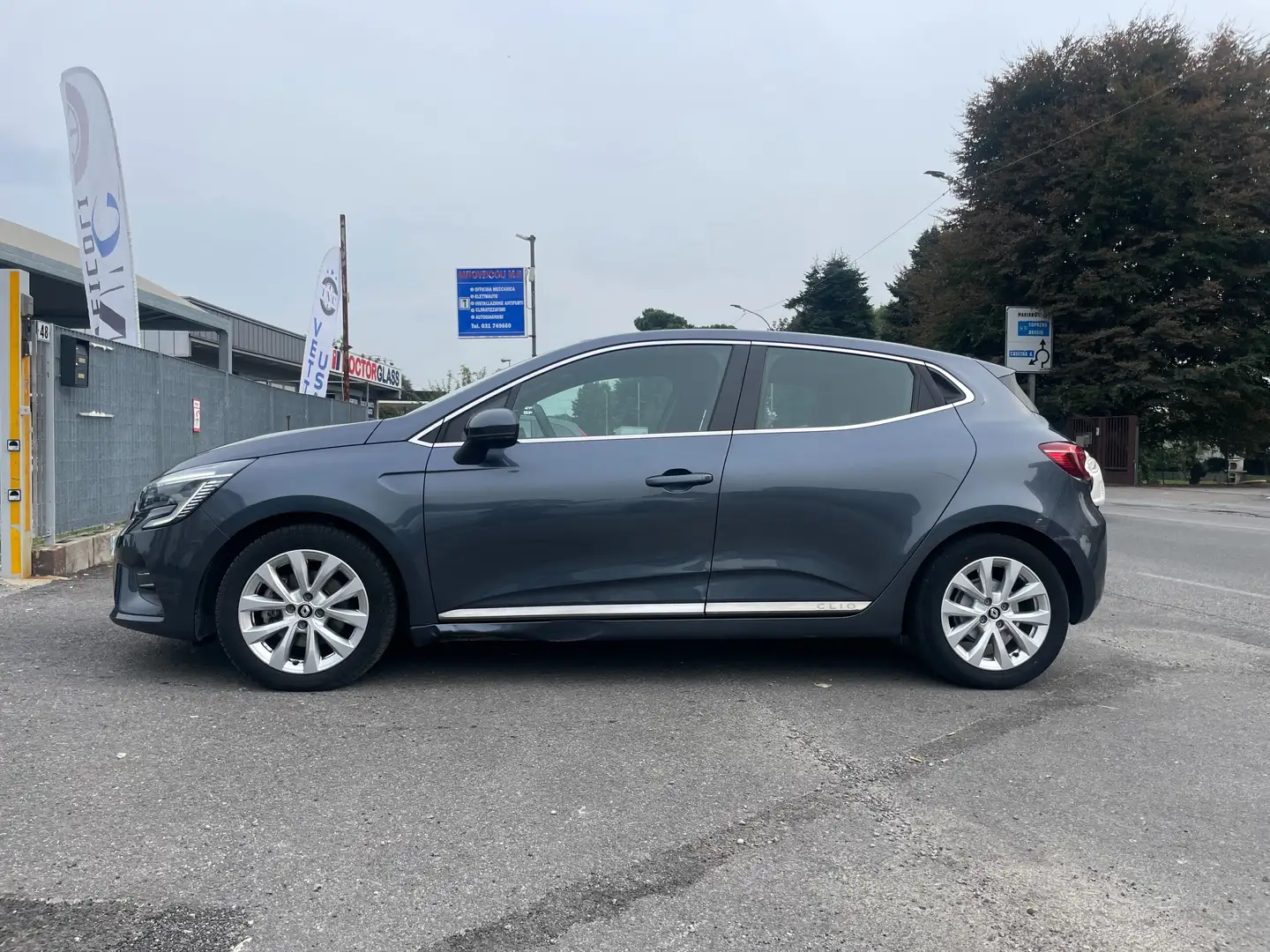 Renault Clio Clio 1.6 E-Tech hybrid Intens 140cv auto my21 Grijs - 2