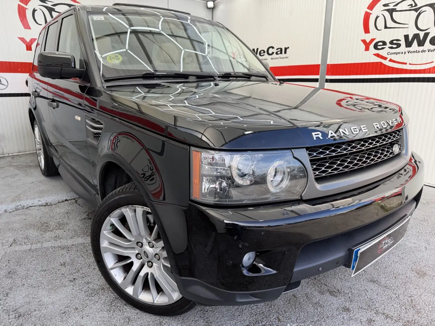 Land Rover Range Rover Sport 3.0TDV6 HSE Aut. Schwarz - 1