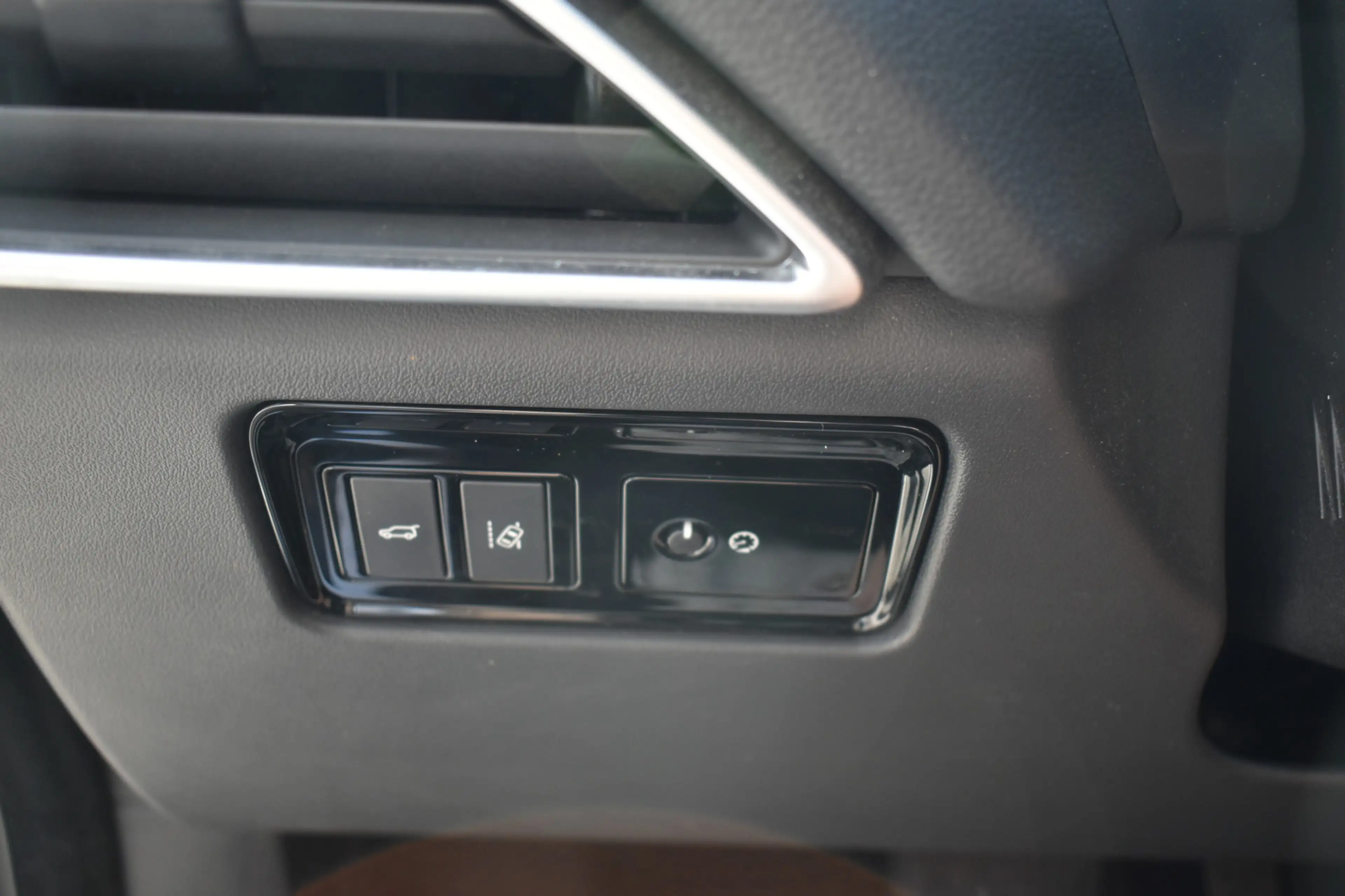 Jaguar F-Pace 2.0 Portfolio AWD 20d — photo 10