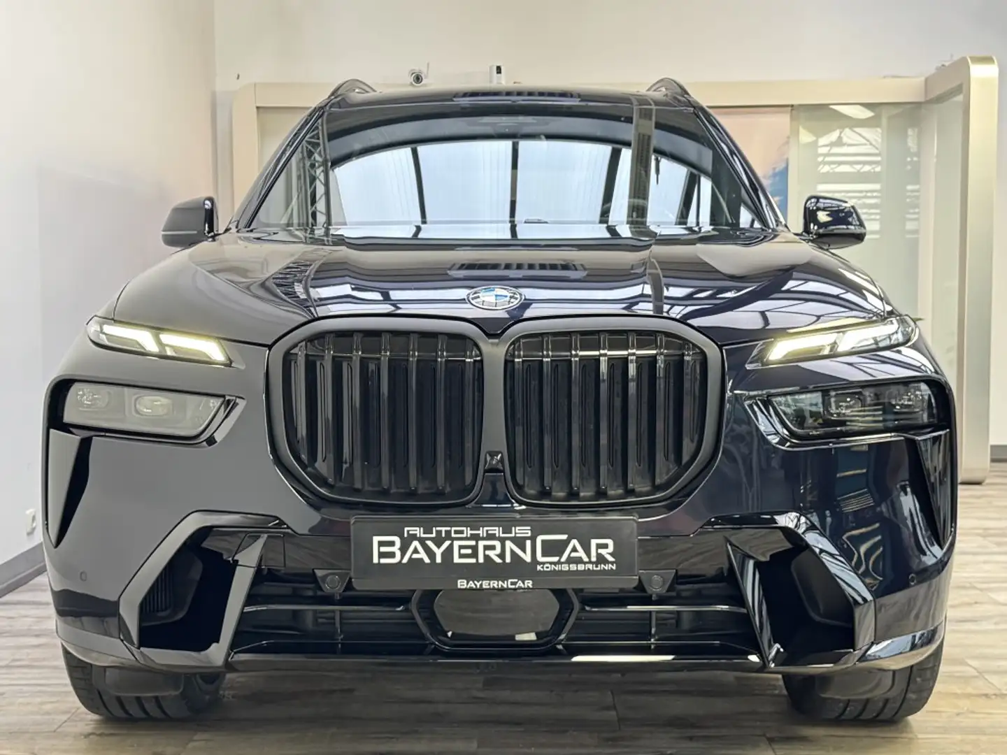 BMW X7 xDrive40d M Sport Pro Standheiz. AHK ACC+ Sky Noir - 2