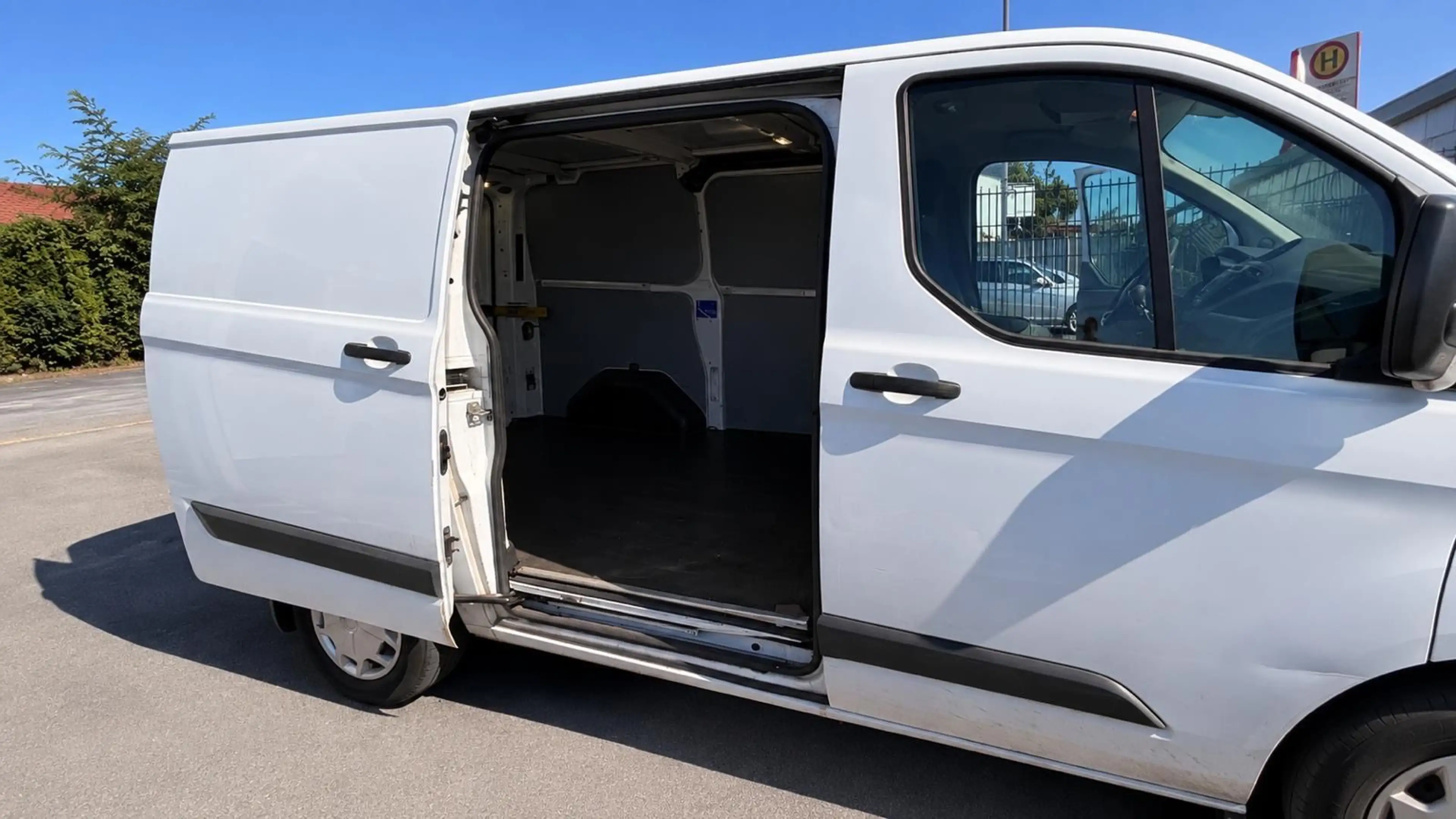 Ford Transit Custom Kasten 270 L1 Trend — photo 8