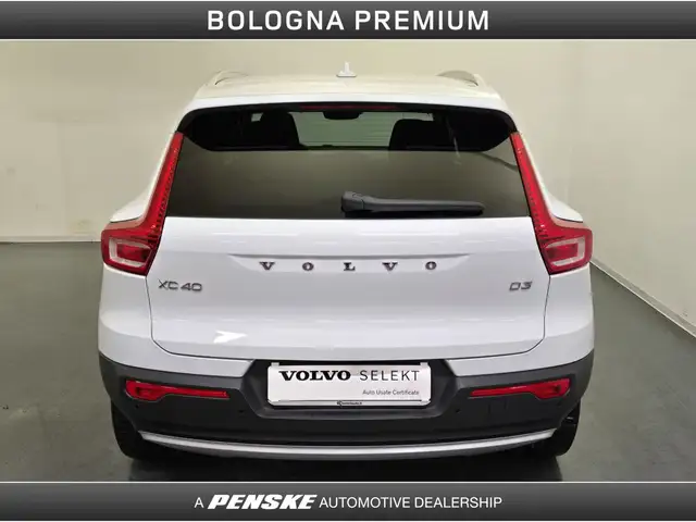 Volvo XC40 view 7
