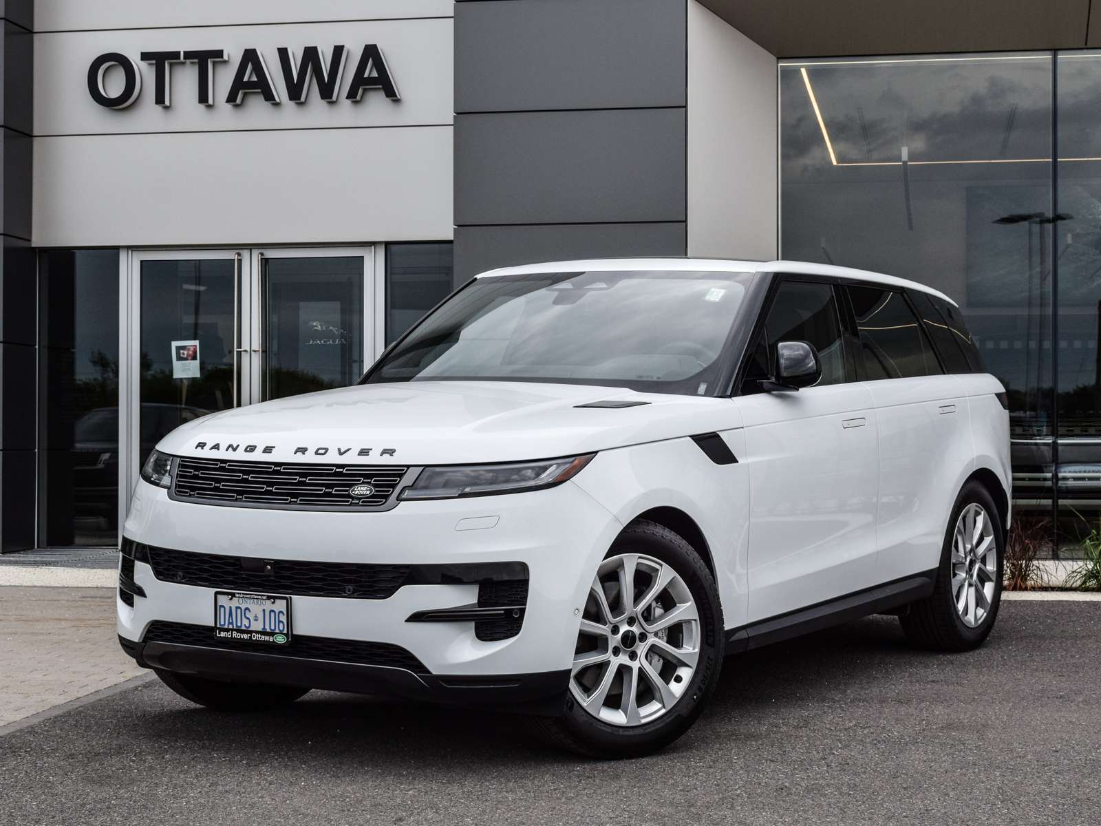 2026 Land Rover Range Rover Sport P360 S | Heated Steering Wheel | Apple Carplay