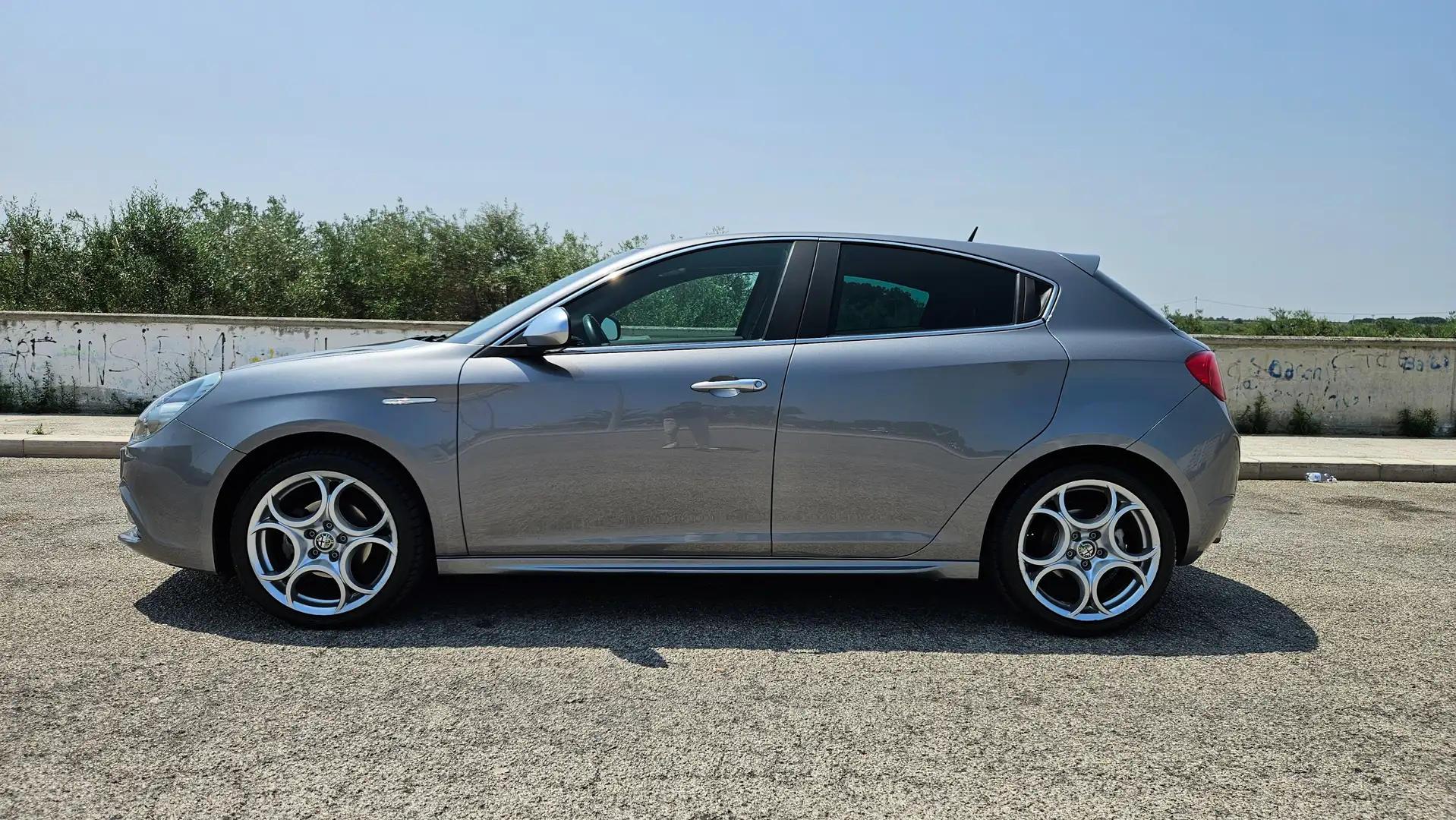Alfa Romeo Giulietta Giulietta 1.4 t. Distinctive 120cv E6 Grigio - 2
