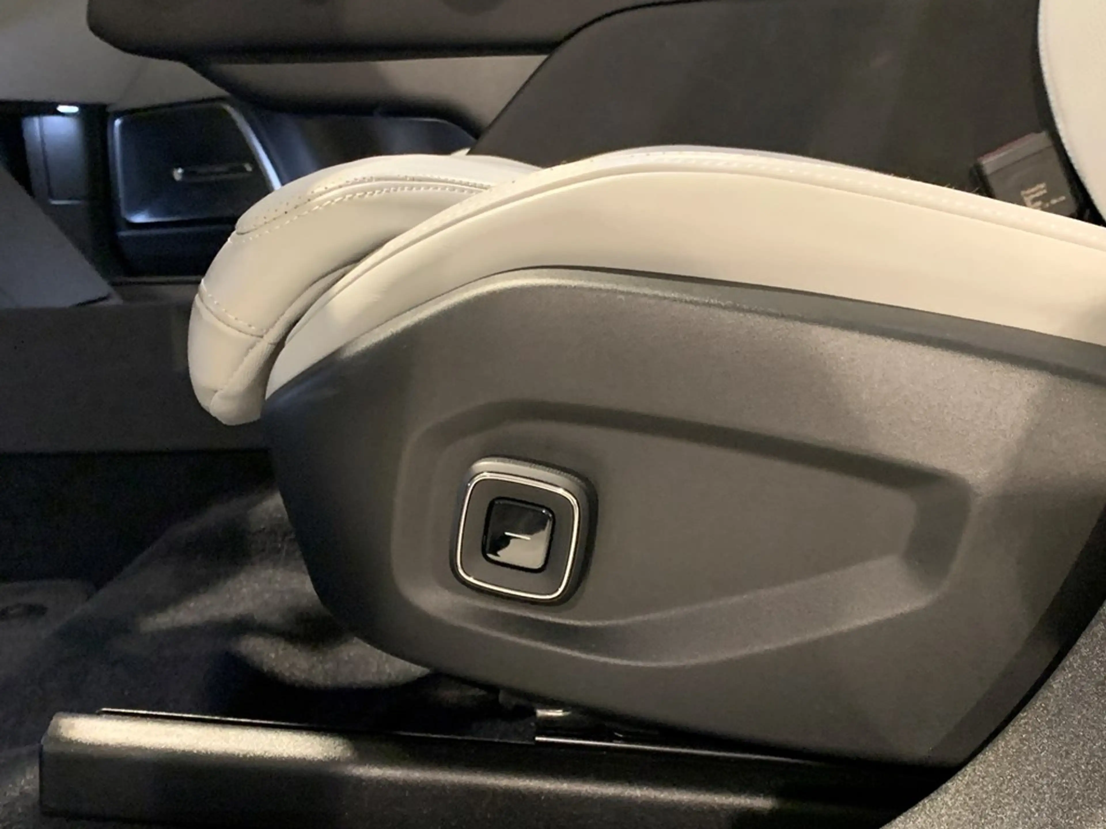 Polestar 3 Long range dual motor + luchtvering + massage + Bo — photo 6