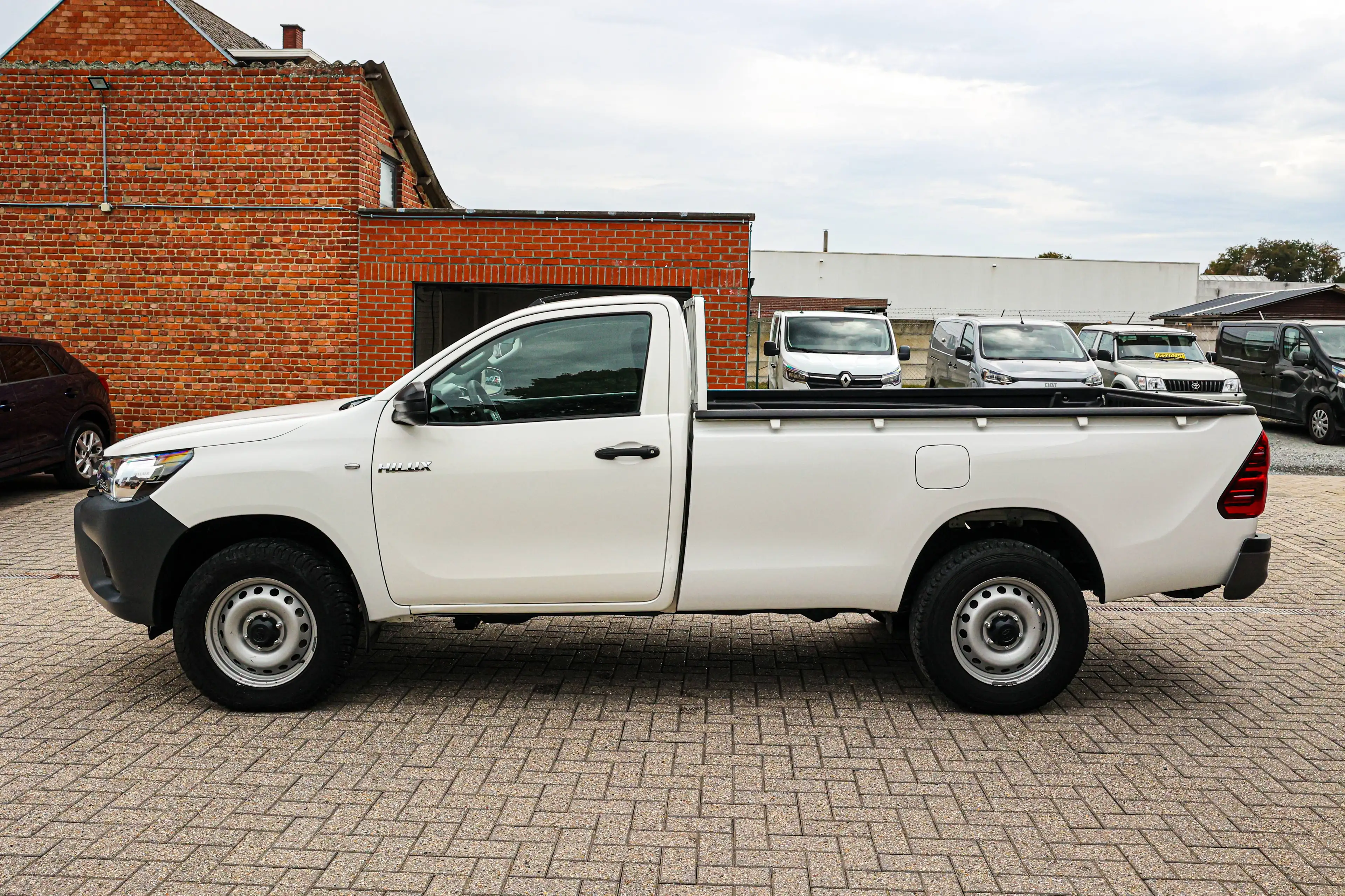 Toyota Hilux SLECHTS-35200KM*LICHTE-VRACHT*TREKGEWICHT-3500KG*AIRCO*EERSTE-EIGENAAR* — photo 8