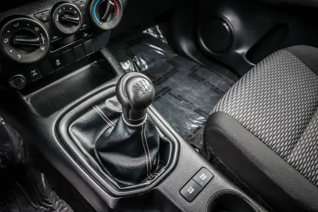 Toyota Hilux view 14