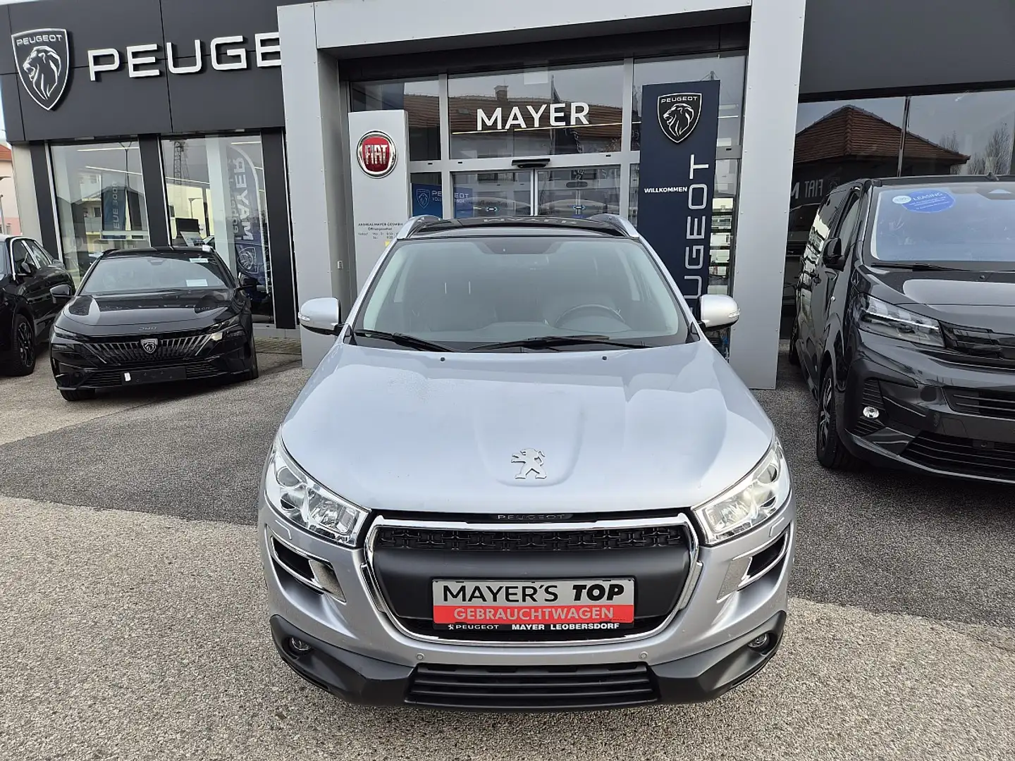 Peugeot 4008 Allure HDI 150 4WD Silber - 2
