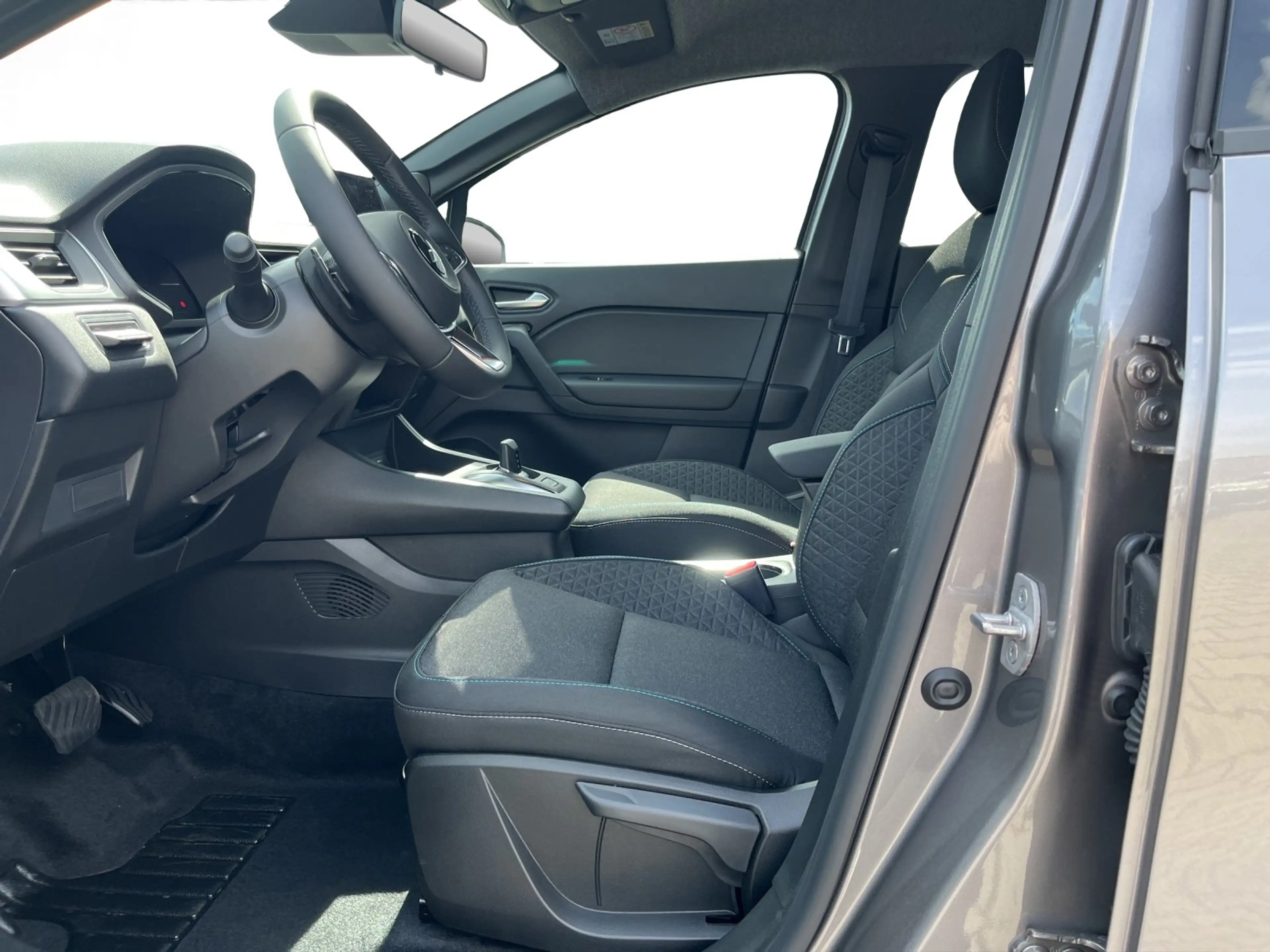 Mitsubishi Grandis Diamant Plus 1.3 I DCT7 Kam.+KeyLess+LED — photo 11