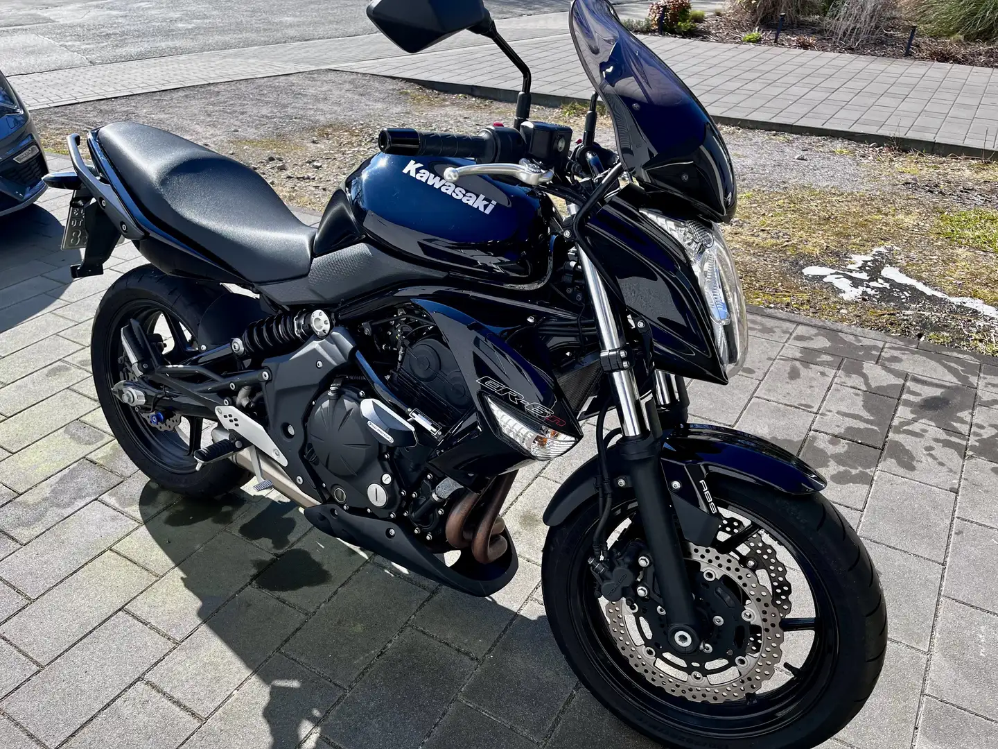 Kawasaki ER - 6 N crna - 1