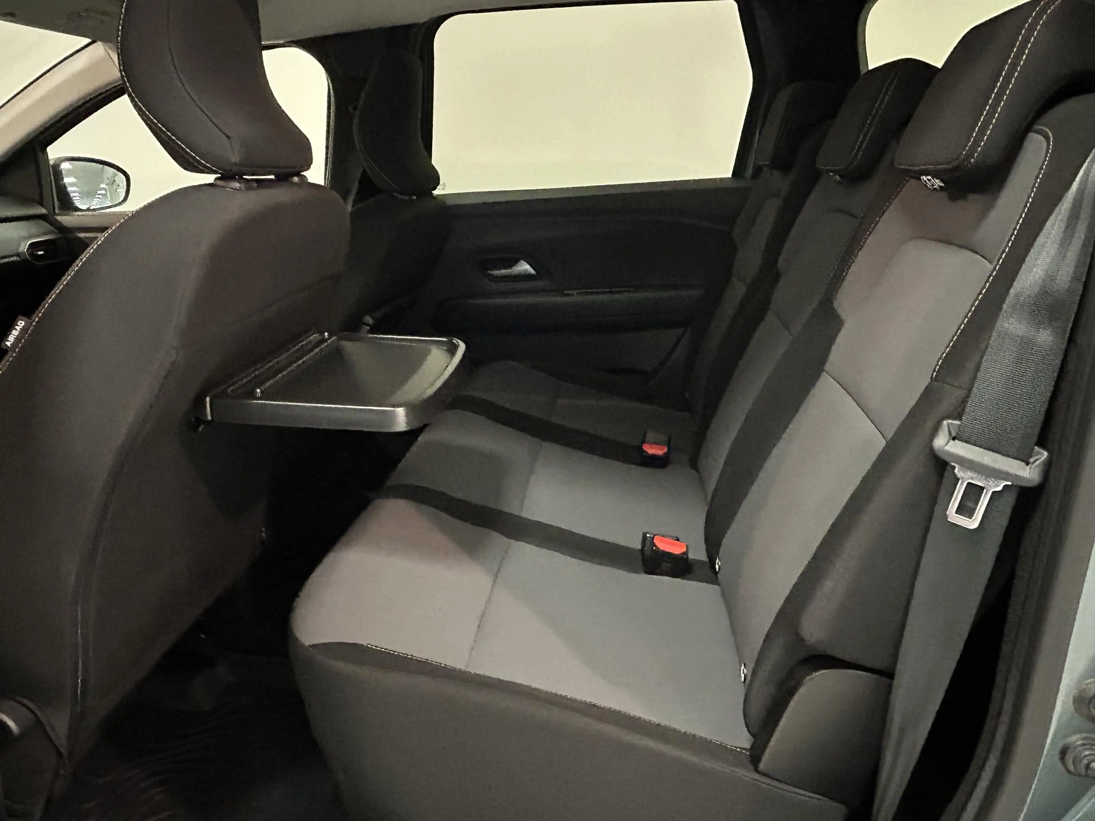 Dacia Jogger 1.6 Hybrid 140 Extreme 7p. | Climate control | Cam — photo 8