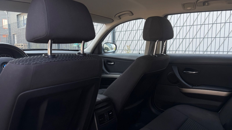 BMW 318 d AUTOMATIK FACELIFT TÜV,KLIMA,AHK,EURO5 — photo 15