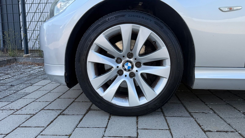 BMW 318 d AUTOMATIK FACELIFT TÜV,KLIMA,AHK,EURO5 — photo 6