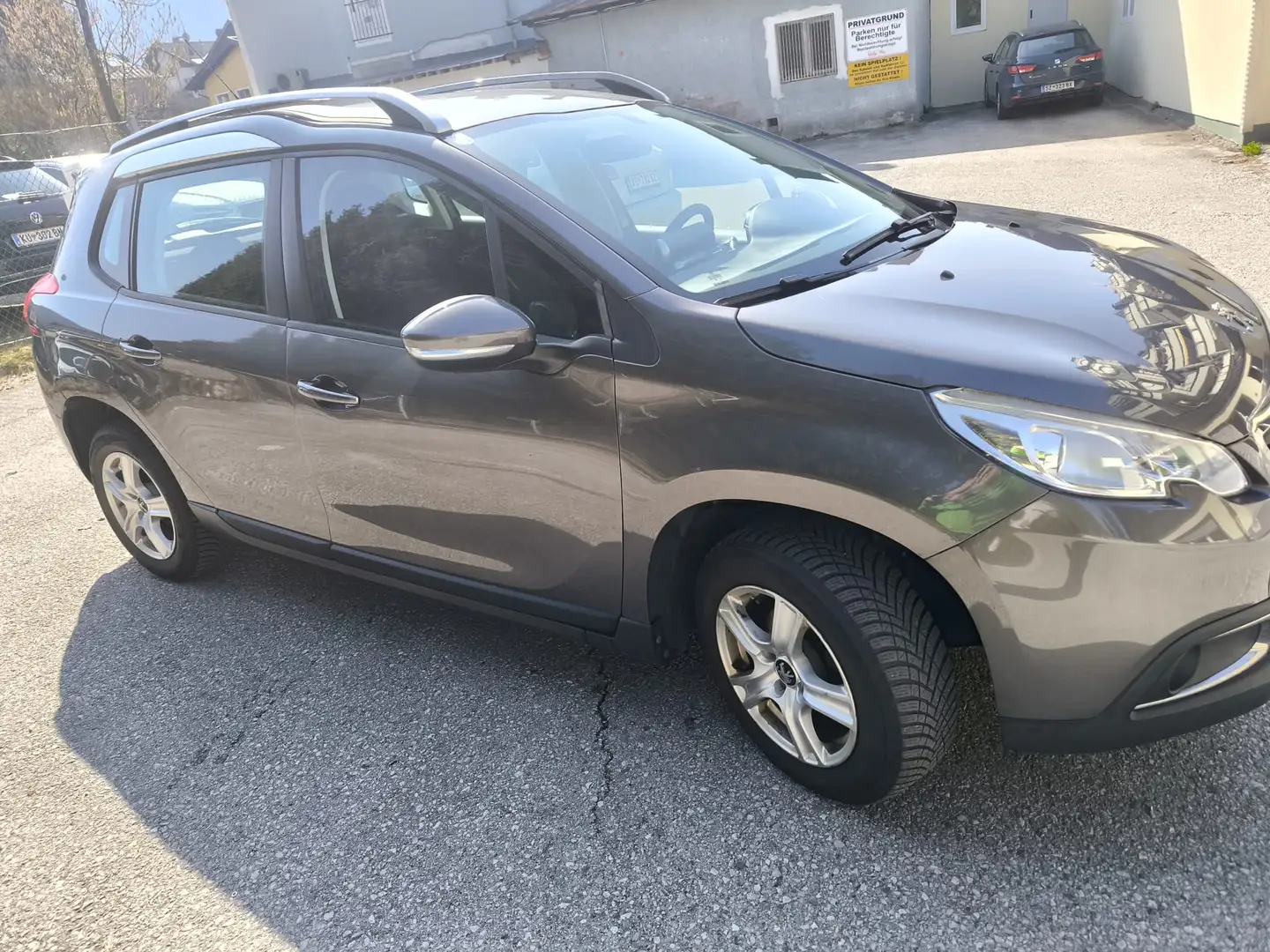 Peugeot 2008 2008 1,2 VTi Active Active Grau - 2