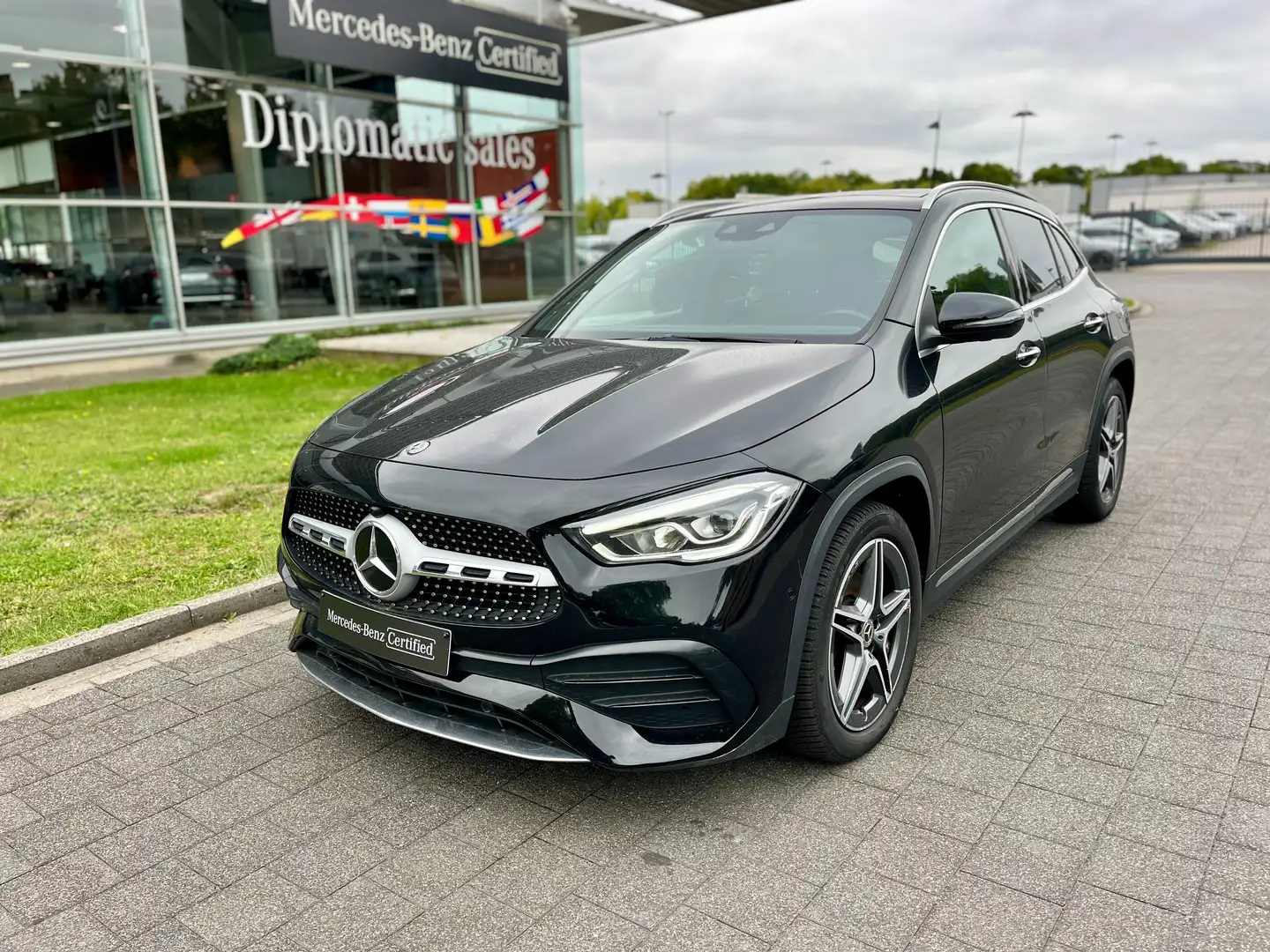 Mercedes-Benz GLA 200 GLA 200 d AMG Line Noir - 1