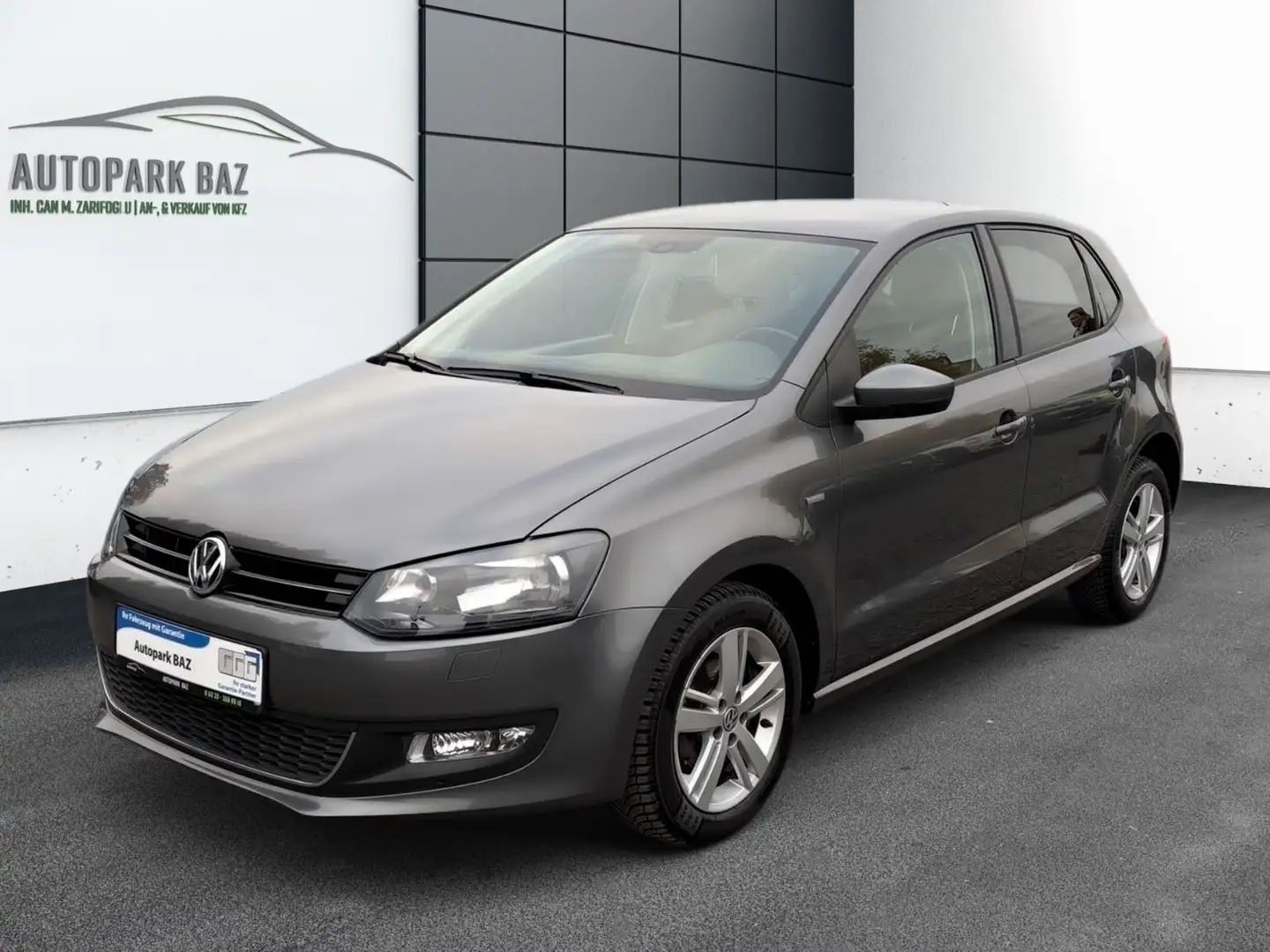 Volkswagen Polo V Life AUTOMATIK *1.HAND*KLIMA*SH*PDC*ALU* Gris - 1