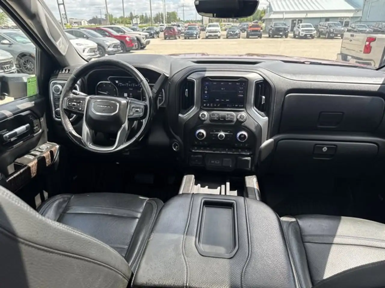 GMC Sierra 3500HD снимка GMC Sierra 3500HD