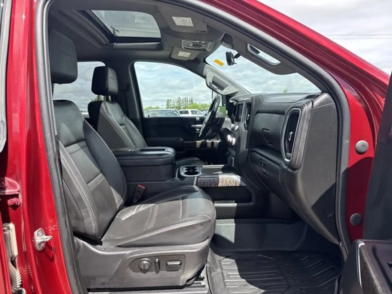 GMC Sierra 3500HD снимка GMC Sierra 3500HD