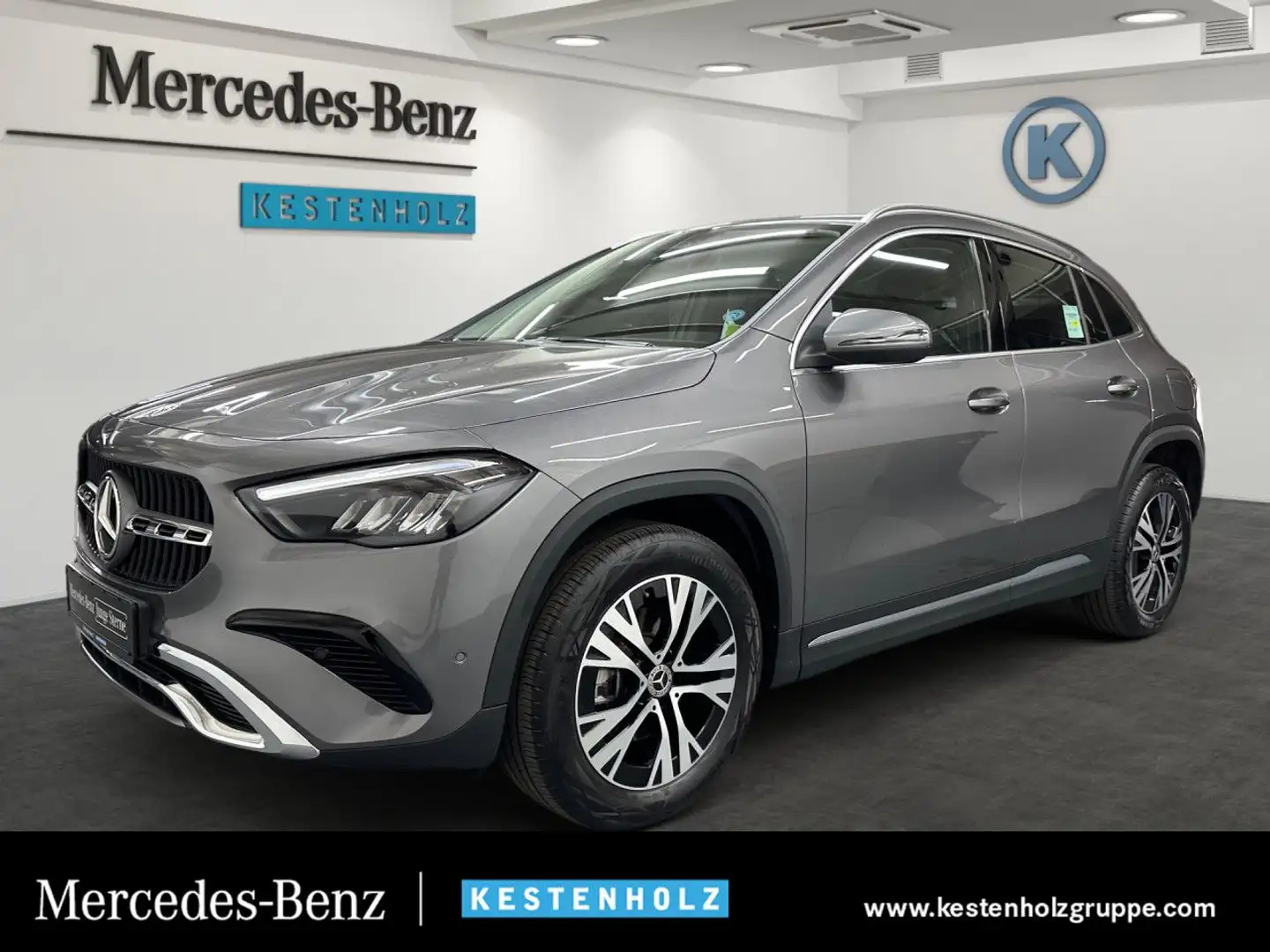Mercedes-Benz GLA 180 Progressive KAMERA+TOTWINKEL+MEMORY+DAB Grau - 1