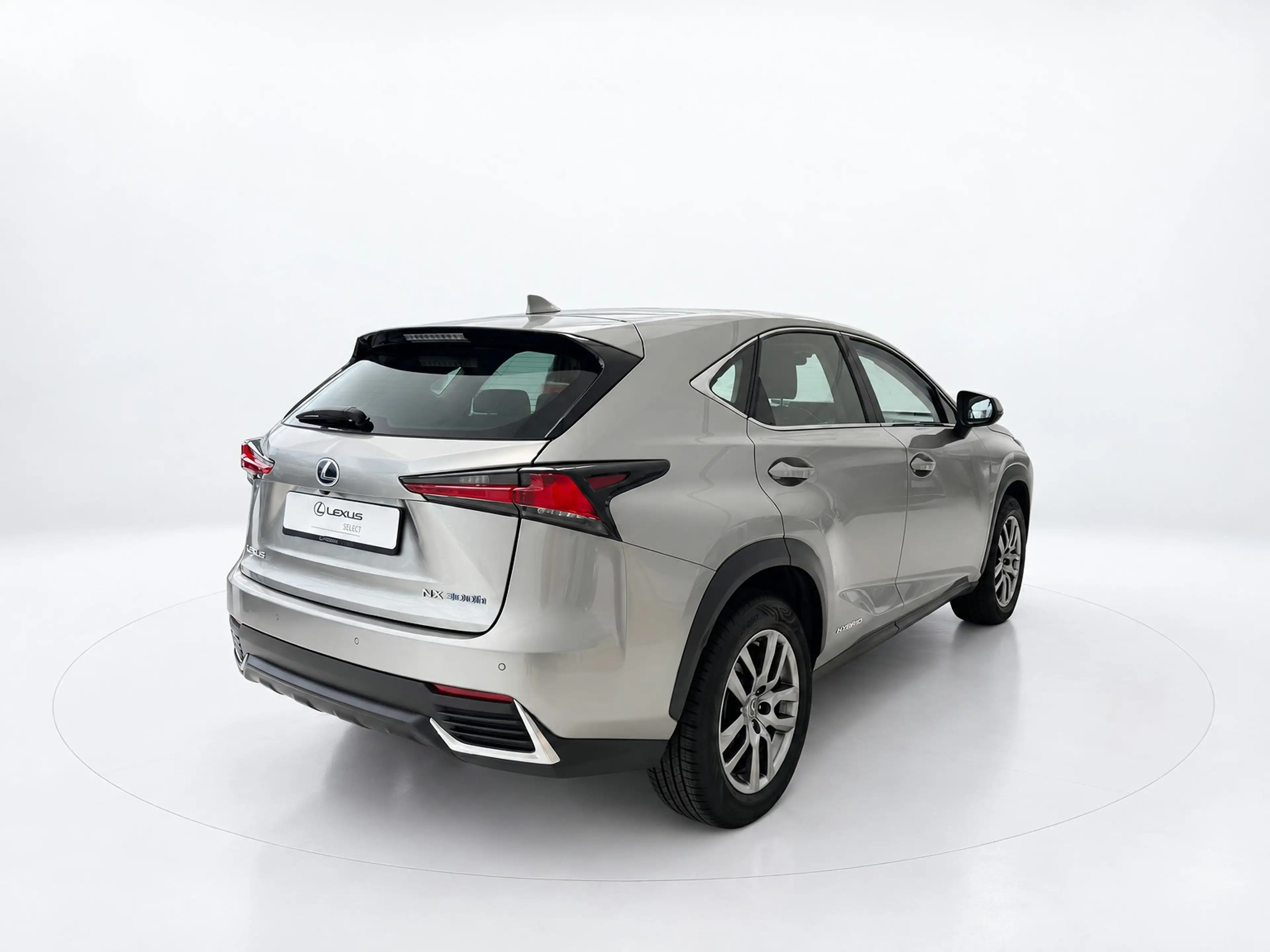 Lexus NX 300h AWD Premium | Carplay | Panoramadak | Stoelverwarm — photo 2