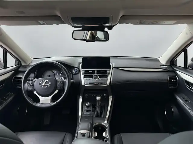 Lexus NX view 5