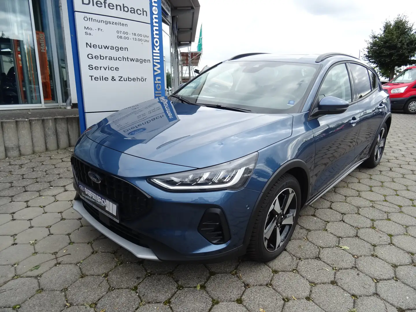 Ford Focus 1.0 Ecoboost M-Hev Active X +ACC+SYNC4+Kamera Blau - 1