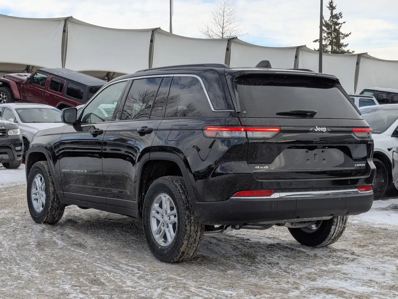 Jeep Grand Cherokee снимка Jeep Grand Cherokee