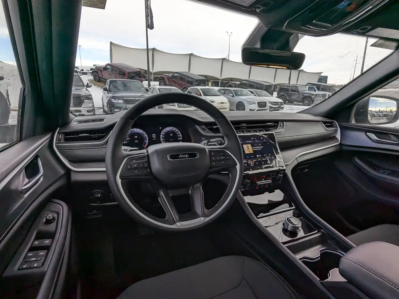 Jeep Grand Cherokee снимка Jeep Grand Cherokee