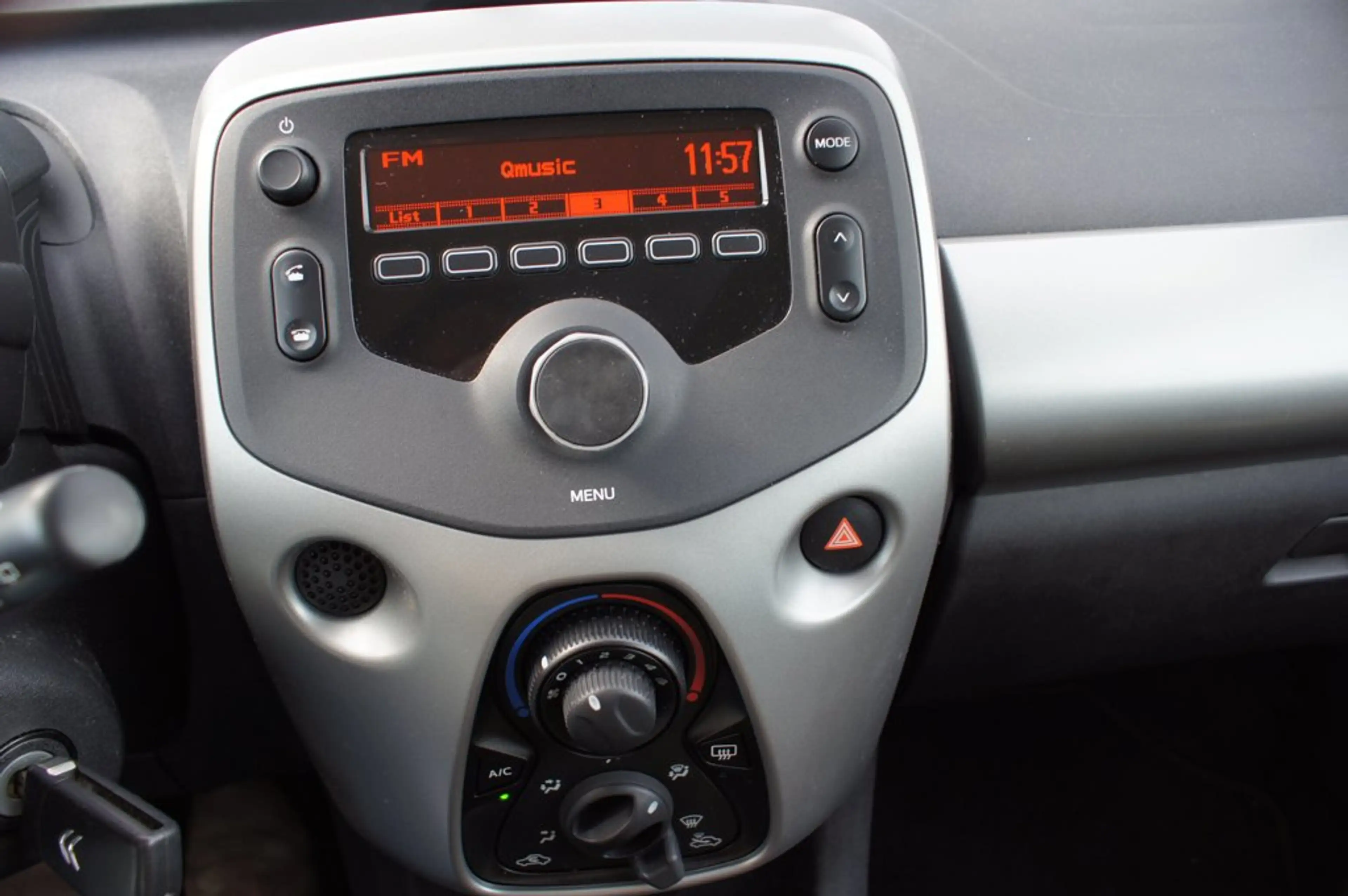 Citroen C1 1.0 e-VTi Feel — photo 6