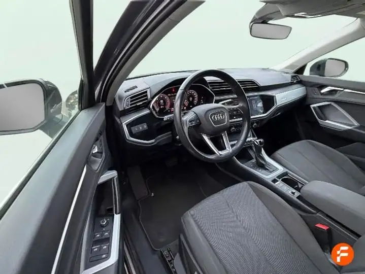 Audi Q3 2021, foto 13