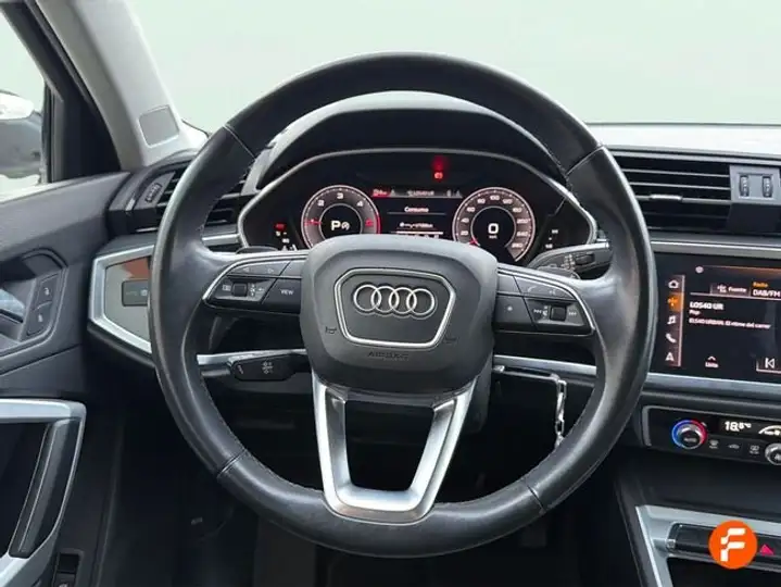 Audi Q3 2021, foto 18