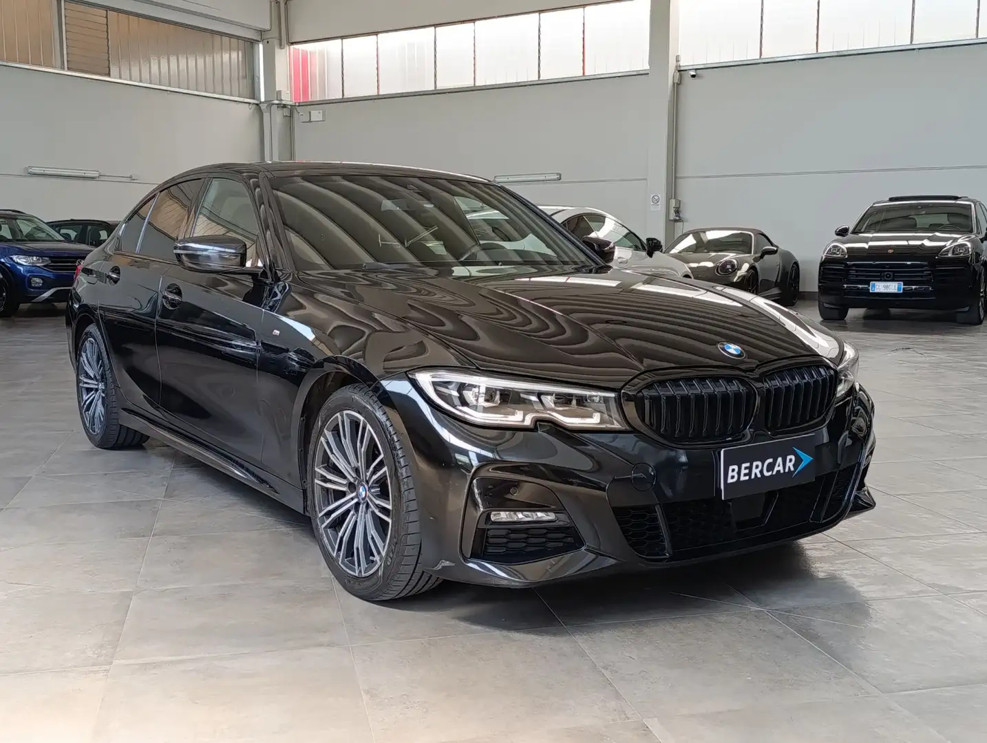 BMW 320 320d Msport*AUTOM*COMFORT ACCESS*HEAD-UP DISPLAY* Nero - 2