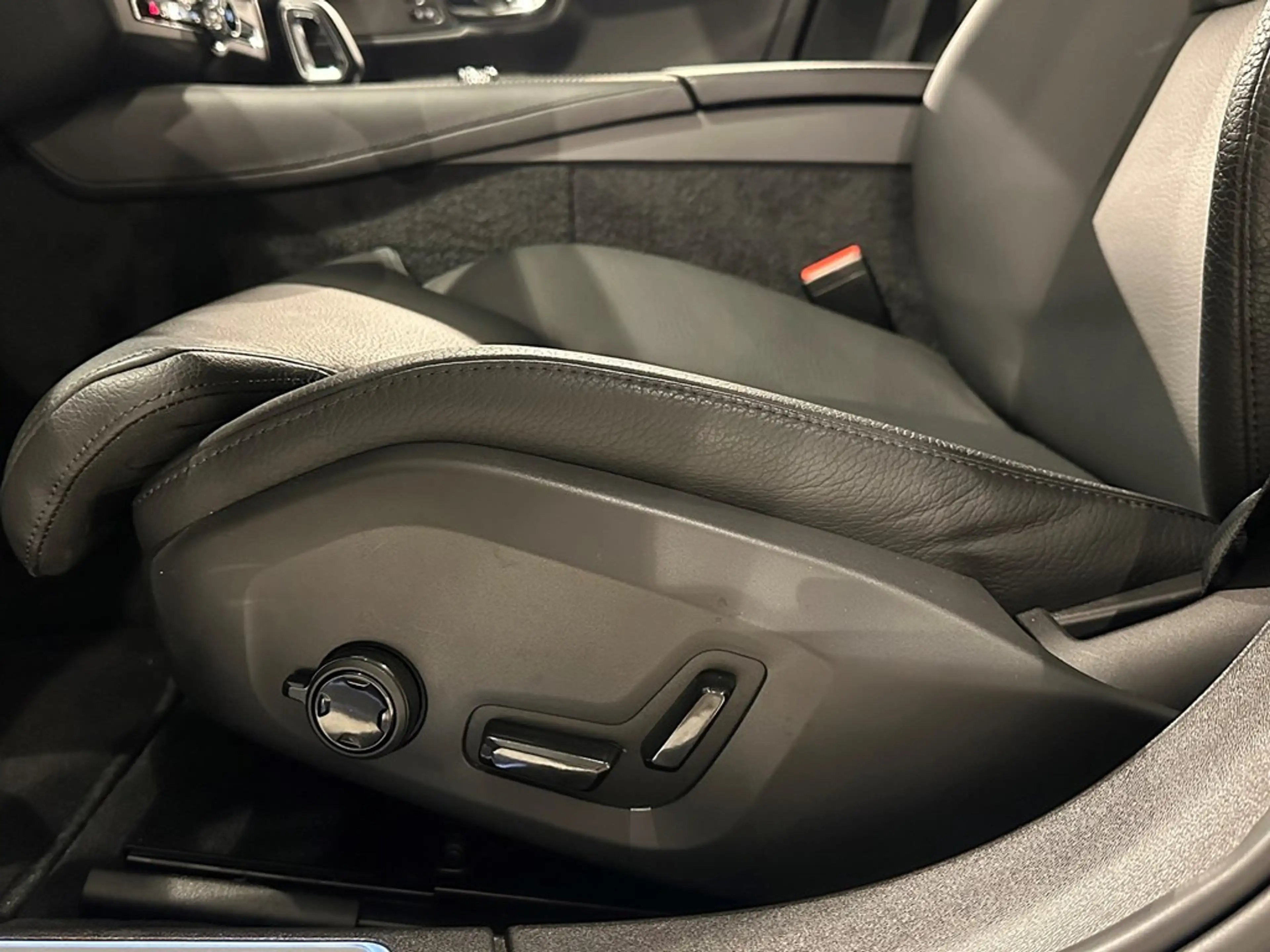 Volvo S90 T8 Recharge Bright Long Range — photo 6