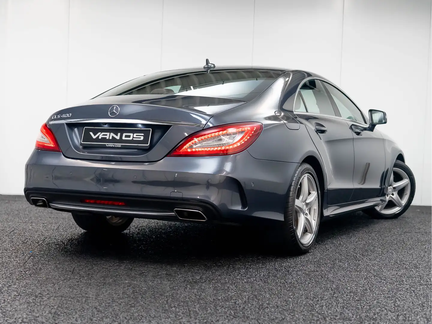 Mercedes-Benz CLS 400 | AMG | Leer | Zeer netjes | Grau - 2