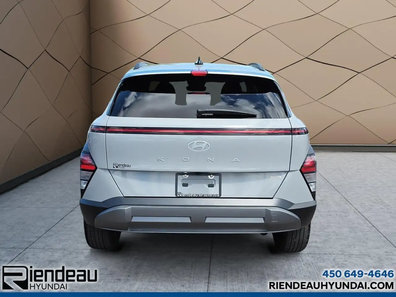 Hyundai KONA снимка Hyundai KONA