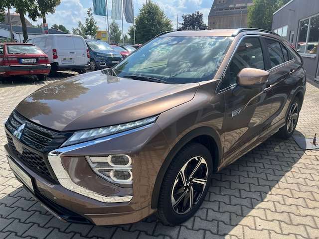 Mitsubishi Eclipse Cross Plug-In Hybrid 4WD Plus Select
