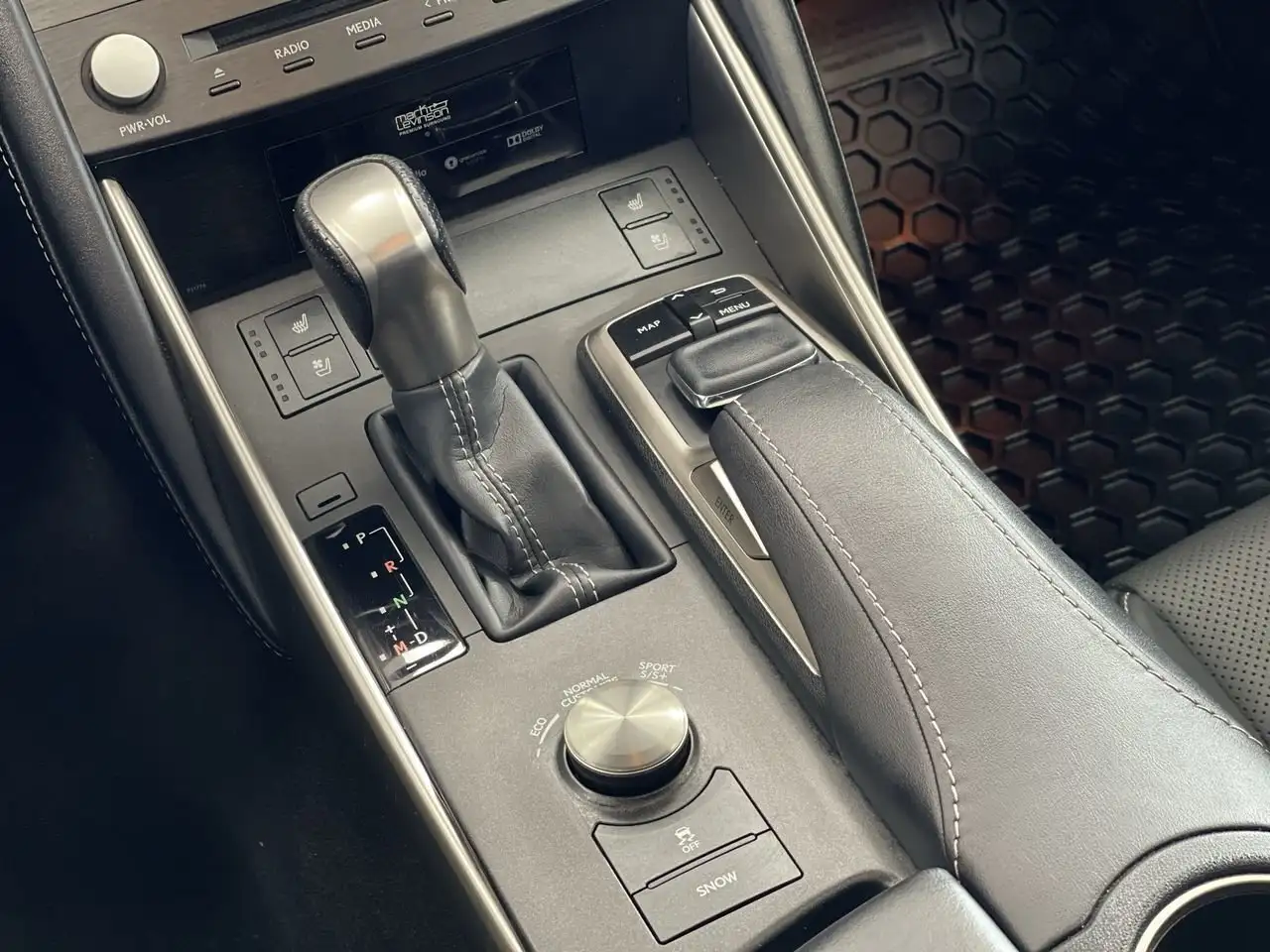 Lexus IS fotografie Lexus IS