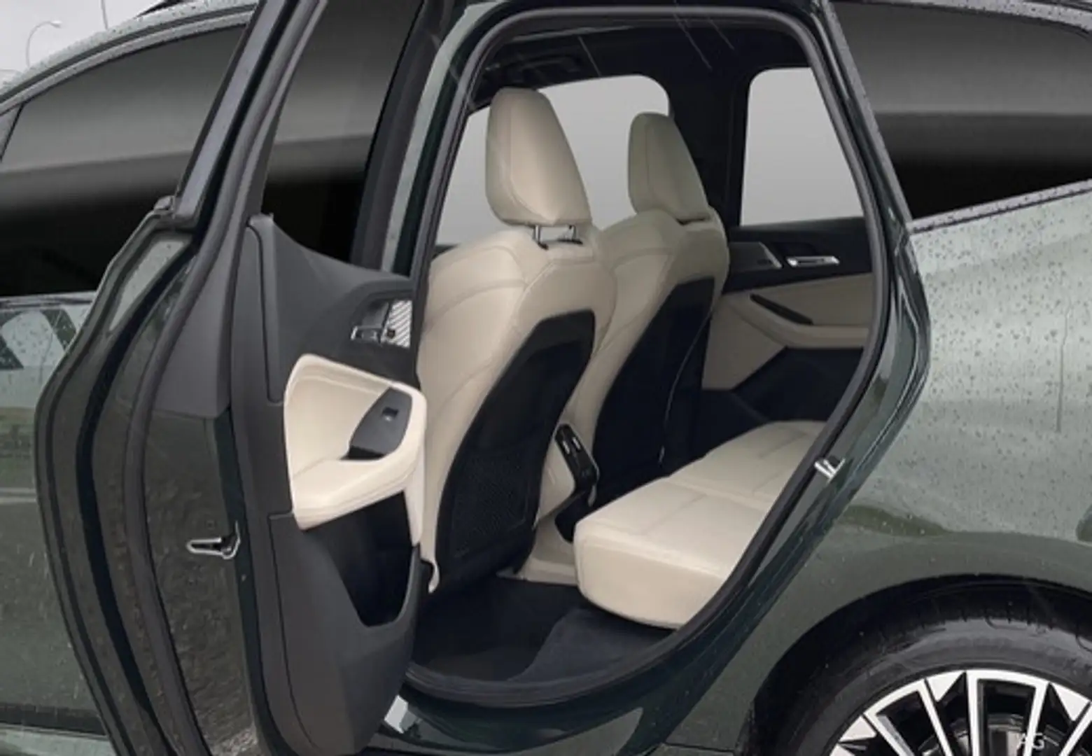 BMW 218 218iA Active Tourer 100kW Luxury Line - 2