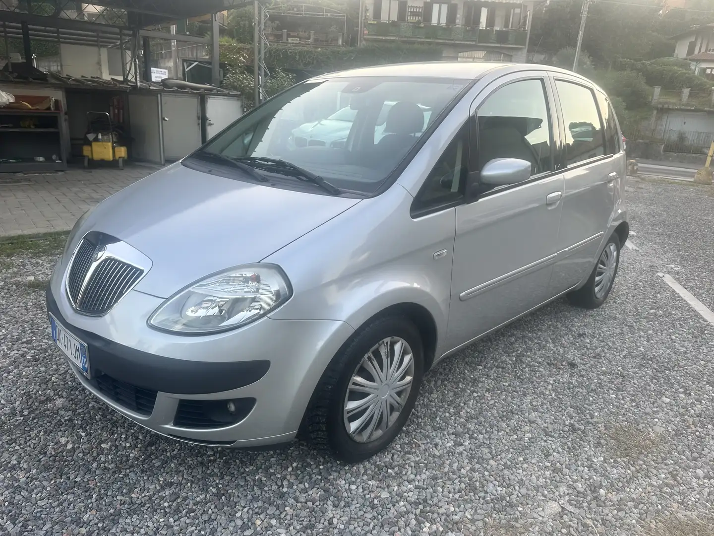 Lancia MUSA 1.4 16v Platino Plus 100 Argento - 1