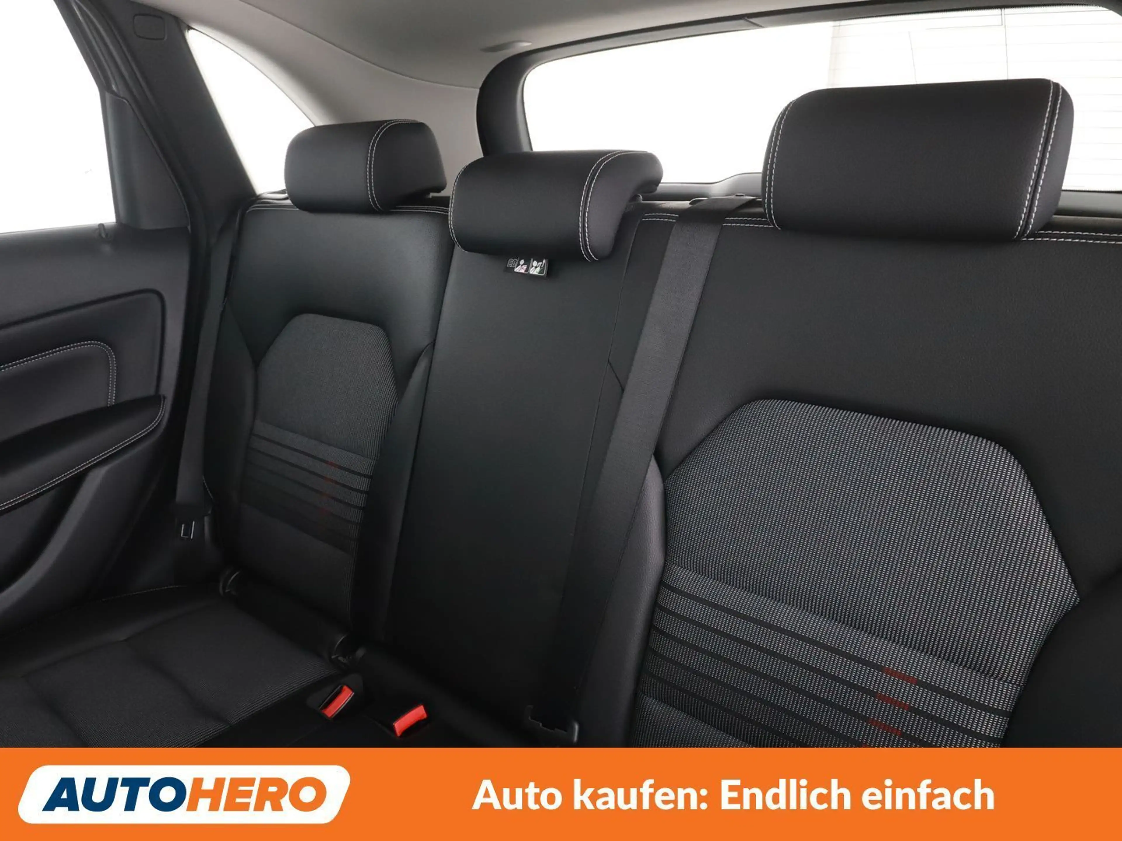 Mercedes-Benz B 220 B 220 d Edition Urban — photo 14