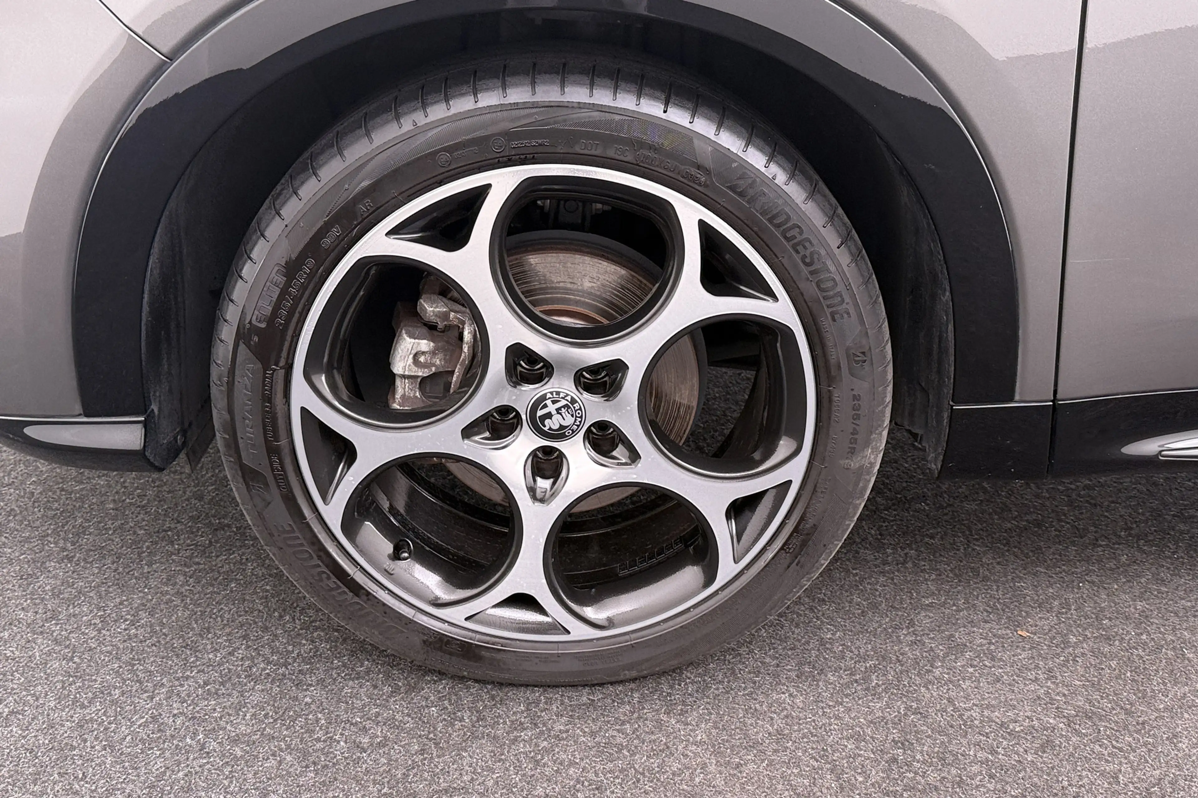 Alfa Romeo Tonale 1.5T Hybrid Sprint Camera Adapt.Cruise 19'LMV Half — photo 7