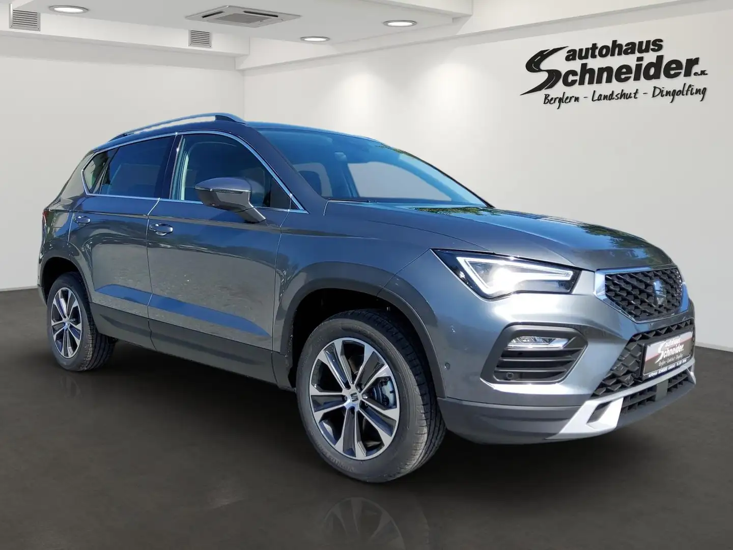 SEAT Ateca 1.5 TSI 7DSG Road Edition AHK/LED/SHZ/DAB/KAMERA Grau - 2