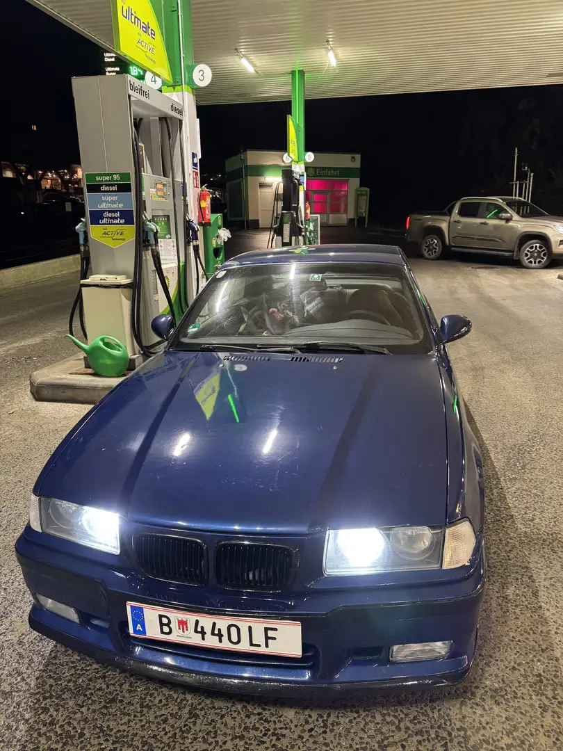 BMW 328 328i Cabrio - 1