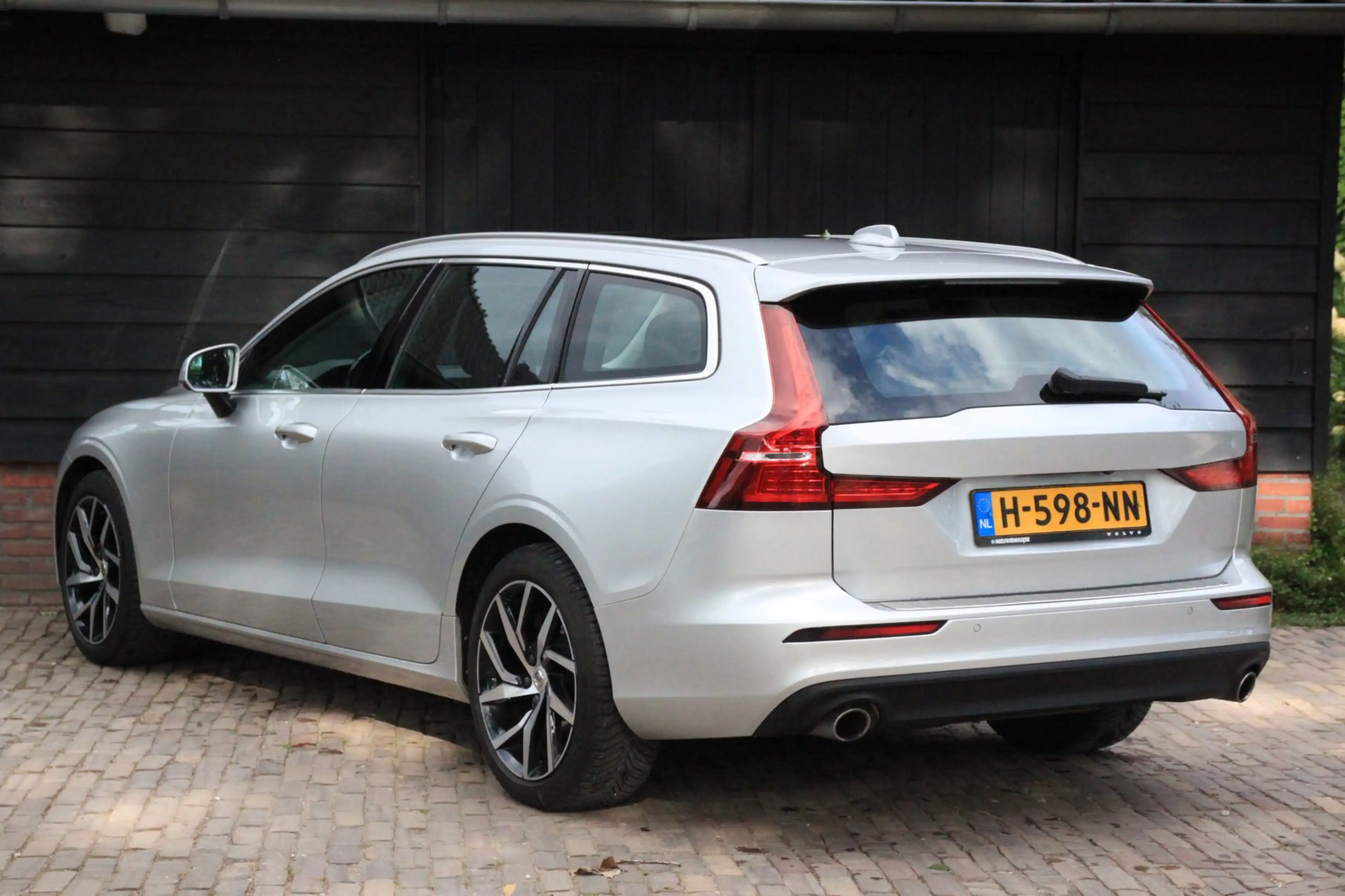 Volvo V60 2.0 T4 Momentum Pro Panorama-Elek,Dak/Camera/Parke — photo 4